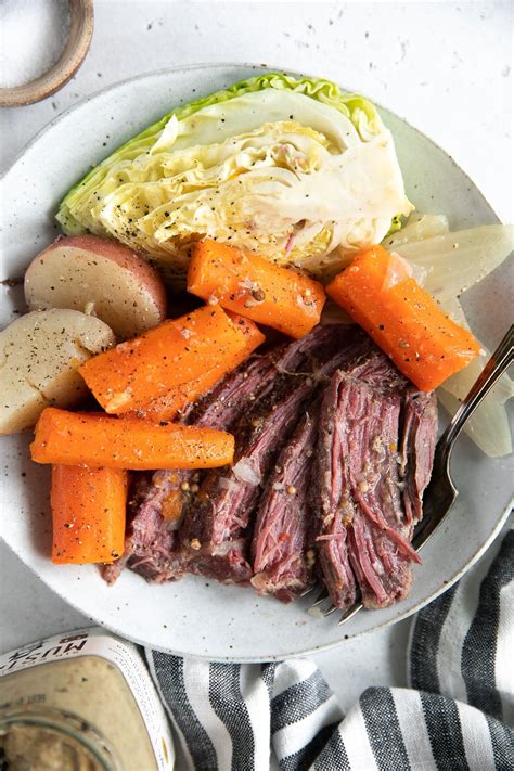 food network corned beef and cabbage slow cooker